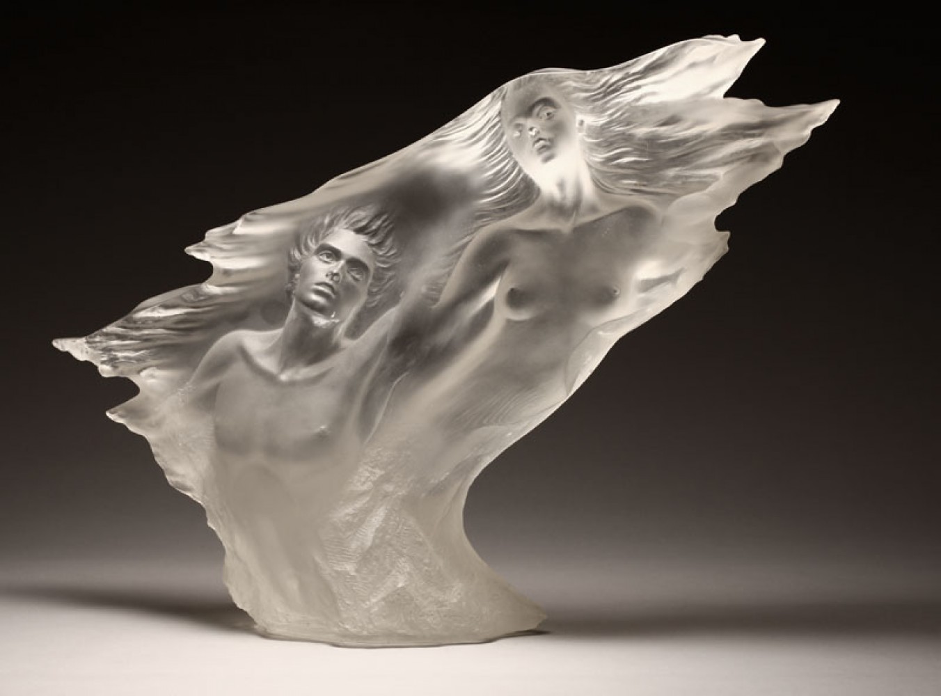 Résultat de recherche d'images pour "michael wilkinson acrylic sculpture"